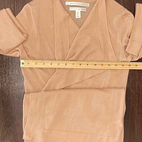 Max Studio 100% Extra Fine Merino Wool Sweater - Picture 4 of 7